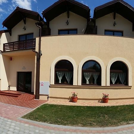 Pensiunea Berna Bacau Exterior photo